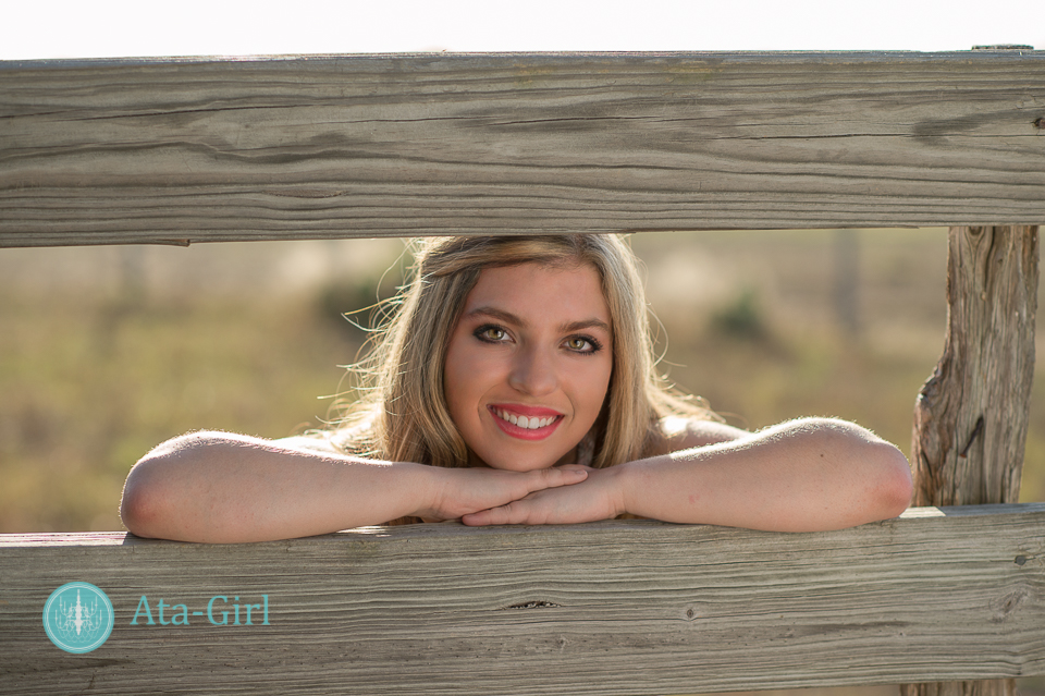 country_cap_and_gown_senior_portrait_session_4S1_7165-Edit