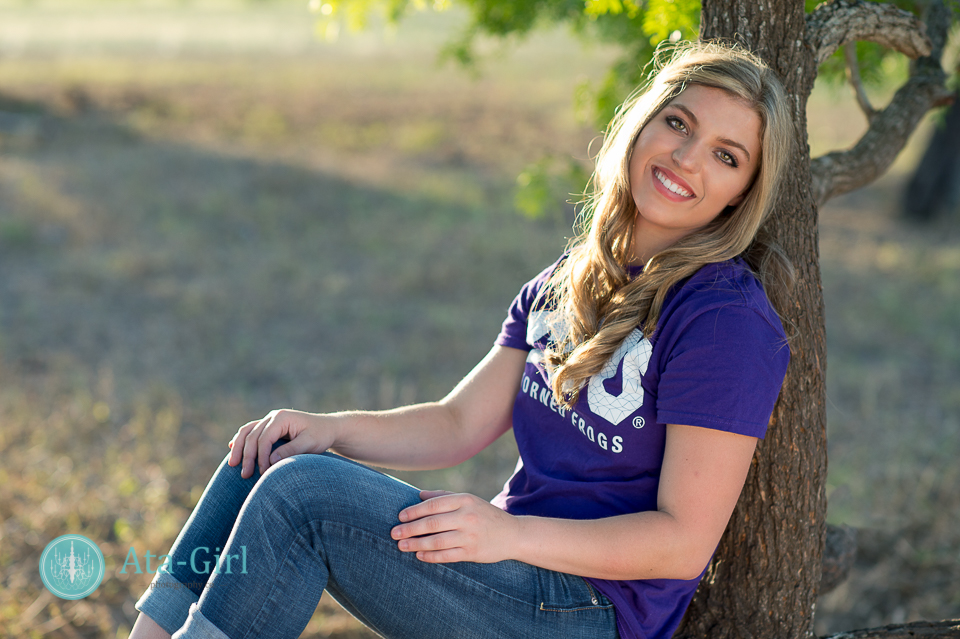 country_cap_and_gown_senior_portrait_session_4S1_7192-Edit