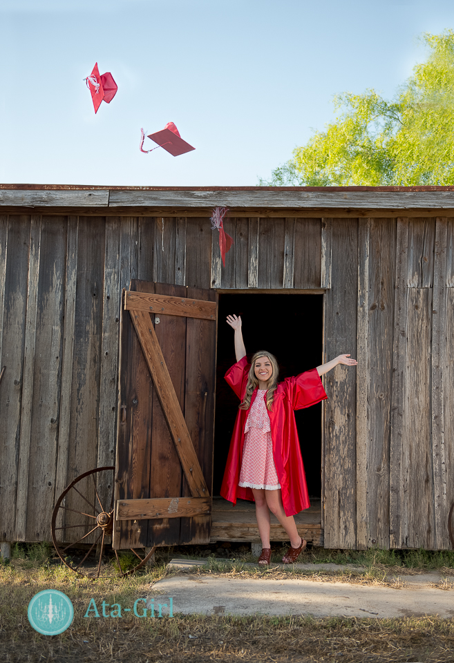 country_cap_and_gown_senior_portrait_session_4S2_8311-Edit-Edit