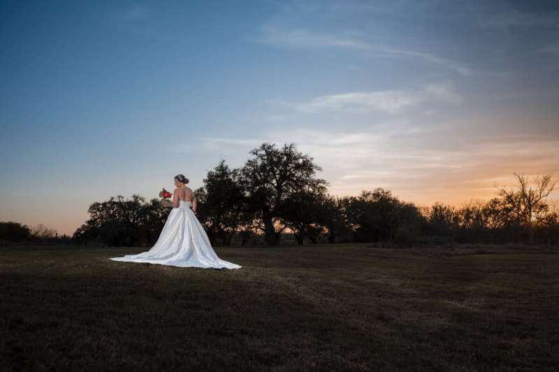 strawberry-pines-bridal-session-_Z628044-Edit