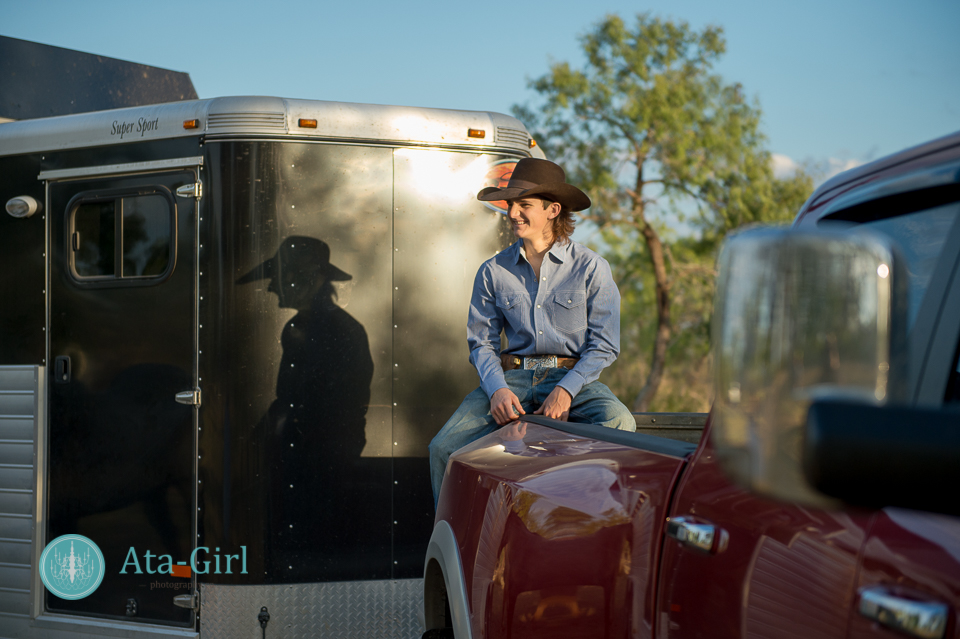 south_texas_country_boy_senior_session_atagirl_photography4S2_2379-Edit