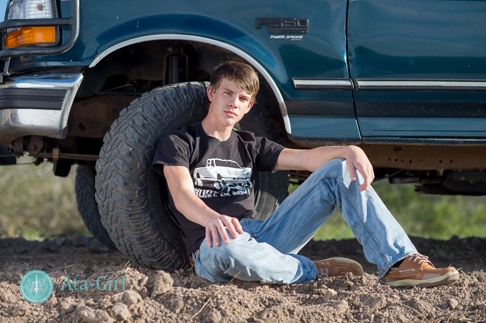 country_boy_truck_senior_session_san_antonio_south_texas_senior_photographer_atagirl_photography_4S1_2650 Edit
