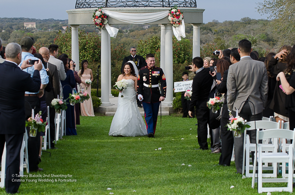 wedding_giveaway_badges_bouquets_san_antonio_wedding_photographers_atagirl_photographyD7I_3219